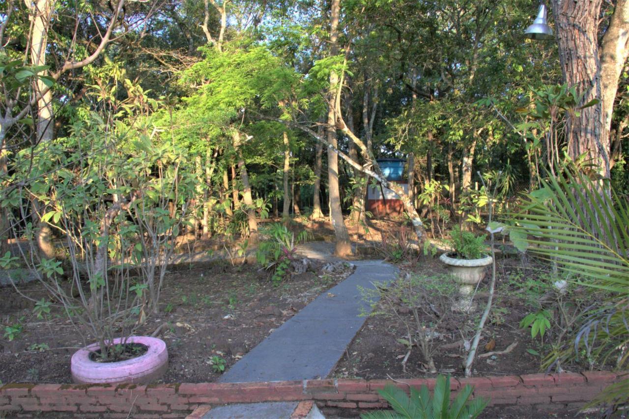Casa Unica Com Piscina E Lareira A 1,2 Km Do Centro Villa Chapada dos Guimaraes Exterior photo